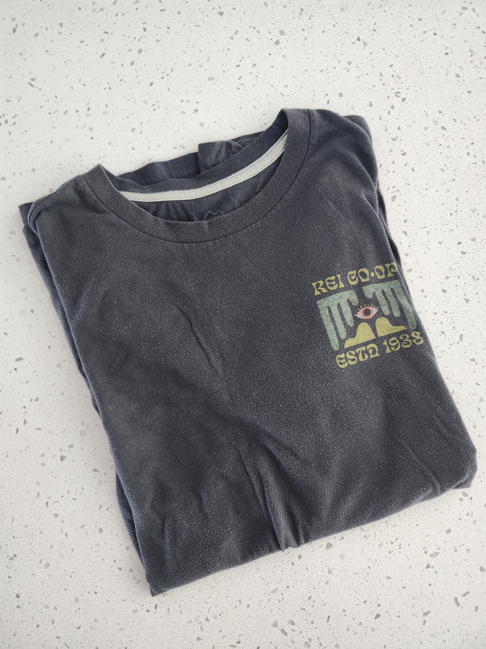 Mens REI Coop Tshirt | Large | Gray Black | Euc